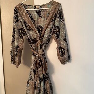 Chic Long Sleeve Paisley Dress
